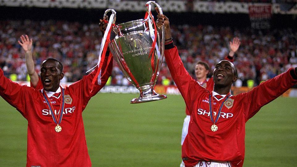Dwight Yorke dan Andy Cole menang Liga Champions 1999