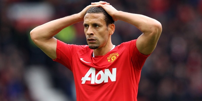 Ekspresi kecewa Rio Ferdinand saat membela Manchester United