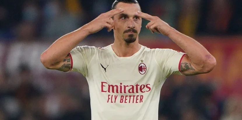 Selebrasi Zlatan Ibrahimovic bersama AC Milan, ekspresi penuh percaya diri khasnya.