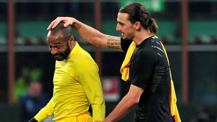 Zlatan Ibrahimovic bercanda dengan Thierry Henry