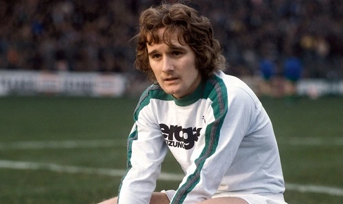 Allan Simonsen saat bermain untuk Borussia Monchengladbach tahun 1970-an