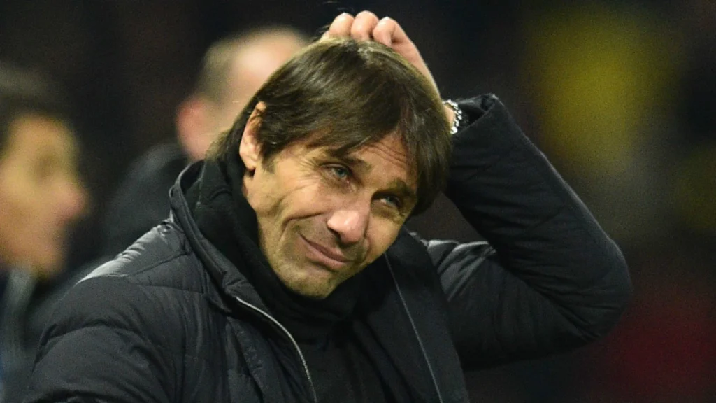 Ekspresi Antonio Conte yang dulu meremehkan Djed Spence saat di Tottenham