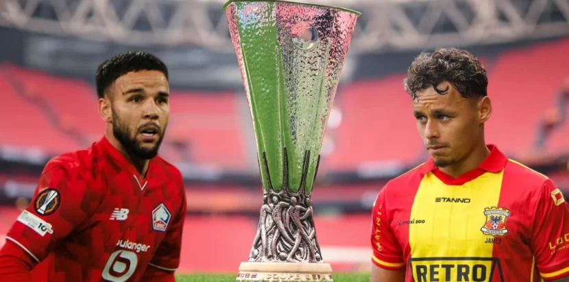 Calvin Verdonk dan Dean James dengan trofi Liga Europa
