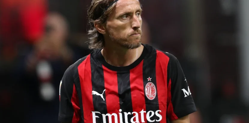 Luka Modric membela AC Milan di usia 40 tahun lebih