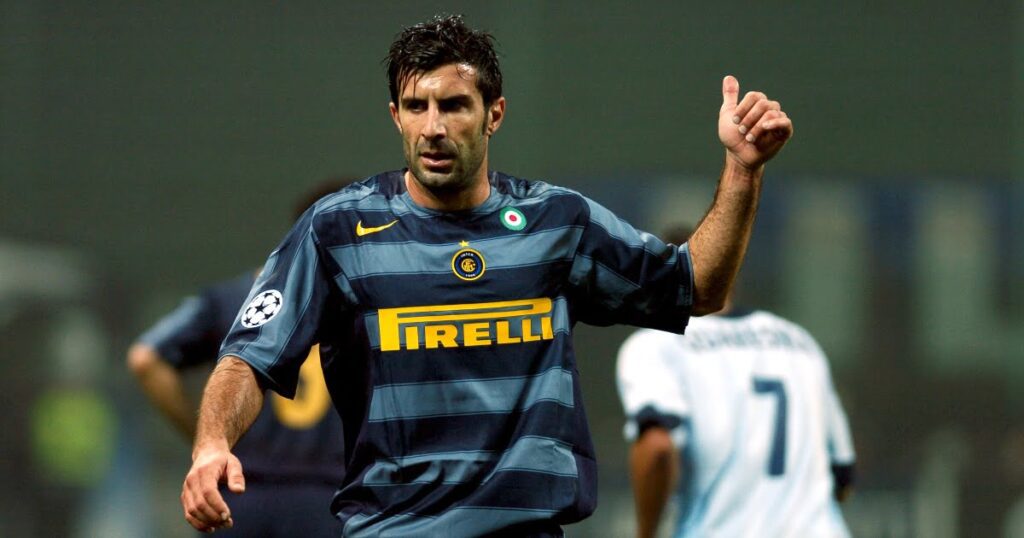 Luis Figo memperkuat Inter Milan setelah gagal bergabung dengan Liverpool