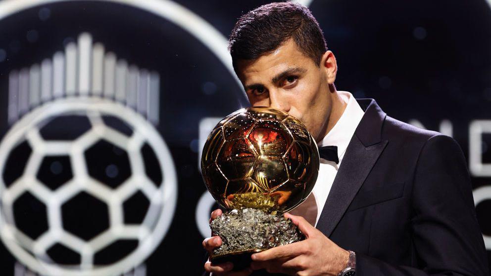 Rodri memenangkan Ballon d'Or 2024 sebagai pemain terbaik dunia