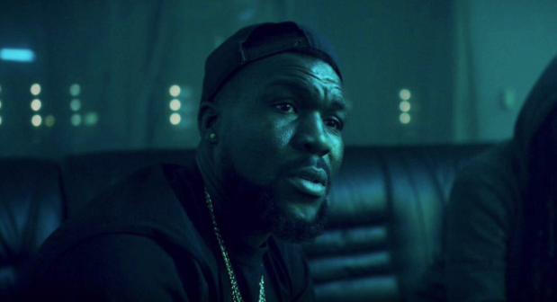 Royston Drenthe tampil sebagai rapper dan aktor di serial gangster Belanda Mocro Maffia.